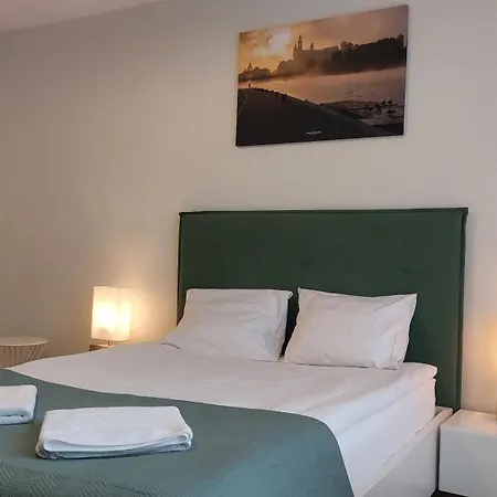 Kazimierz Center Halicka * Krakov